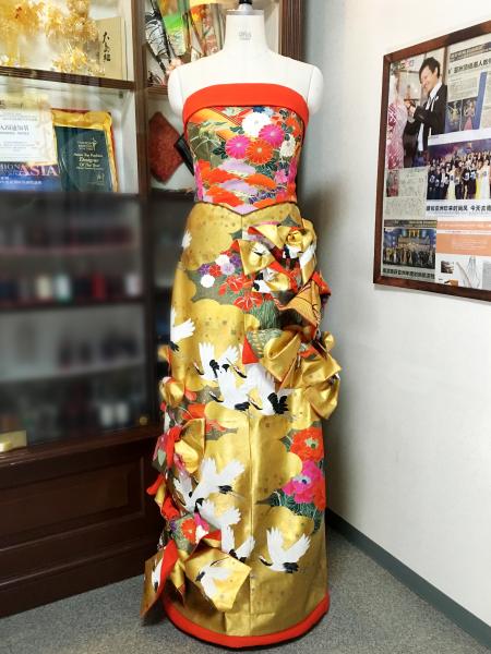 Kimono Dress Gold Uchikake [Crane]1