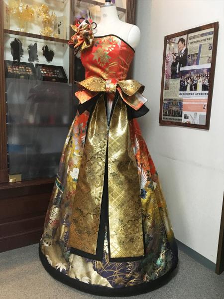 Kimono Dress Black Red Gold Uchikake [Crane]5