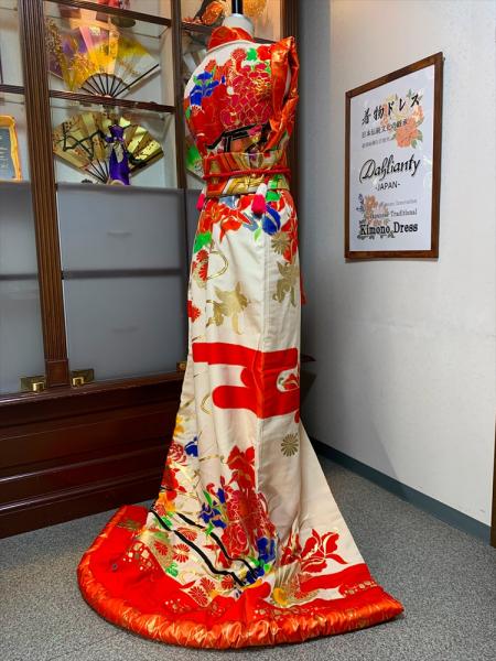 Japanese Kimono Dress Uchikake [Floral]10