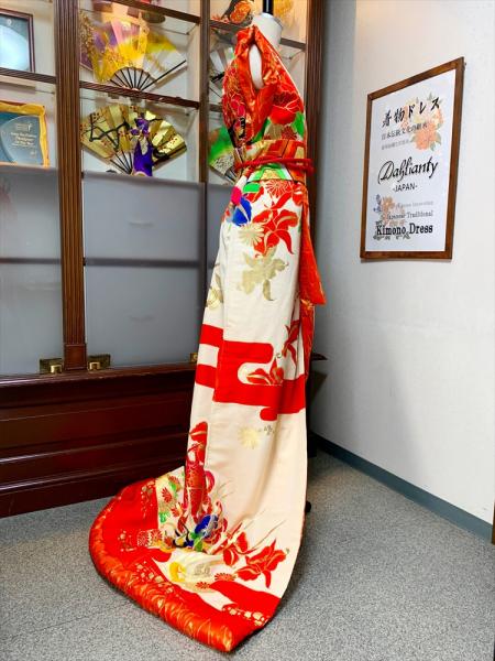Japanese Kimono Dress Uchikake [Floral]11
