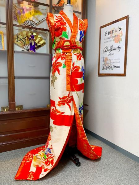 Japanese Kimono Dress Uchikake [Floral]12