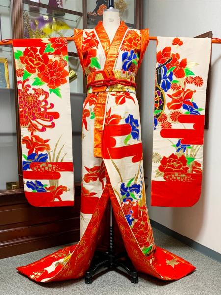 Japanese Kimono Dress Uchikake [Floral]14