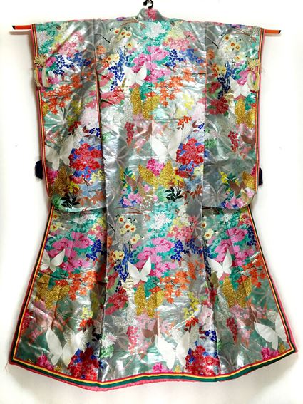 No.01015Uchikake Silver [Butterfly,Flower] Silk<br>Used Kimono
