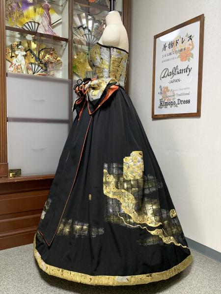 着物ドレス 黒・金・銀 打掛 [蝶、花、兎]9