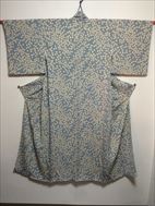 No.06024Komon Light blue [Petal] Silk<br>Used kimono. There is a stain.